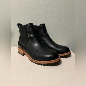 EUC Portland Leather Goods/Patina black women’s 8.5 Chelsea’s boots